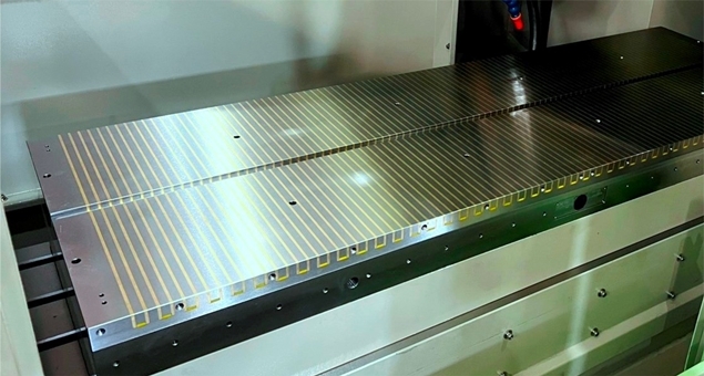 <u>New</u>&nbspFor clamping workpieces which need high accuracies. Ex : Surface grinding